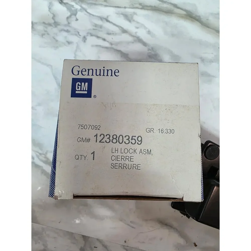 GM Genuine 12380359 Lock Assembly